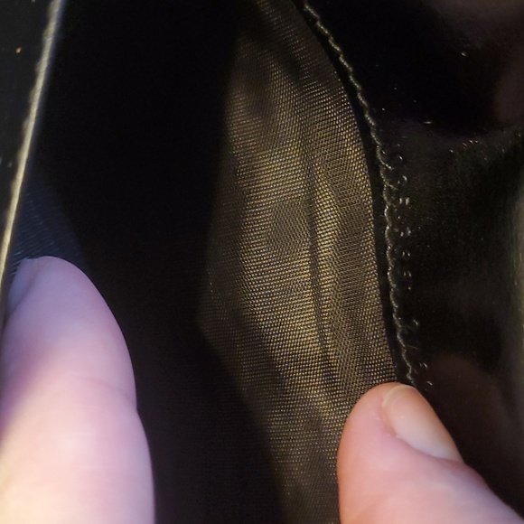 AUTHENTIC Gucci Black Long Bifold Flap Slim Wallet - Picture 9 of 10